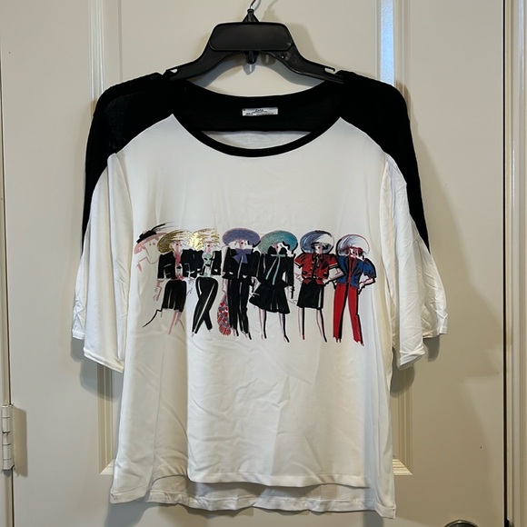 Zara Tops - Zara graphic short sleeve top